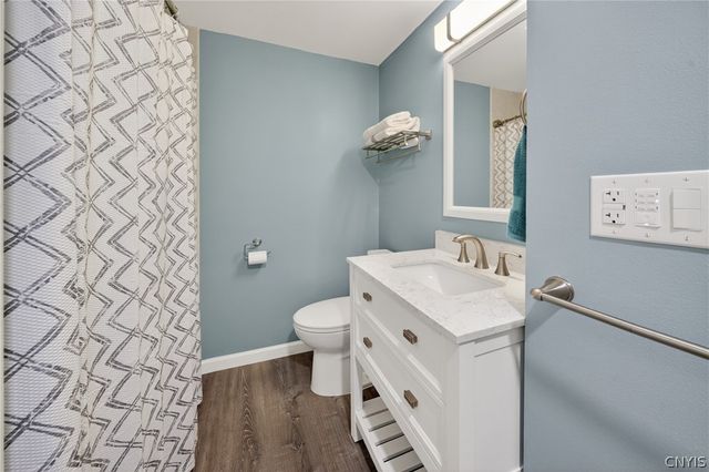 6143 Palisades Dr, Cicero, NY 13039