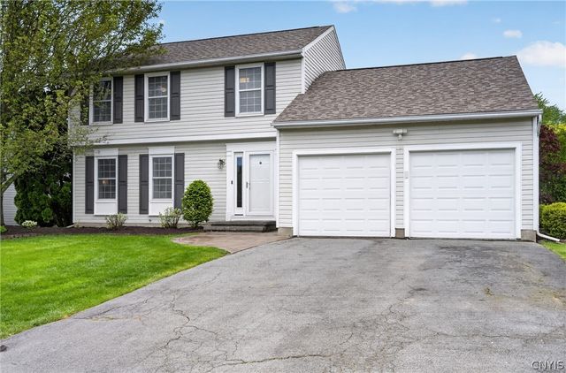 6143 Palisades Dr, Cicero, NY 13039