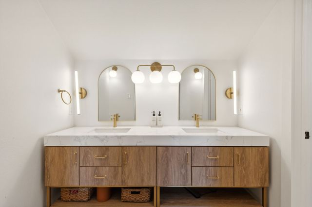 9427 Hobart Street, Dallas, TX 75218