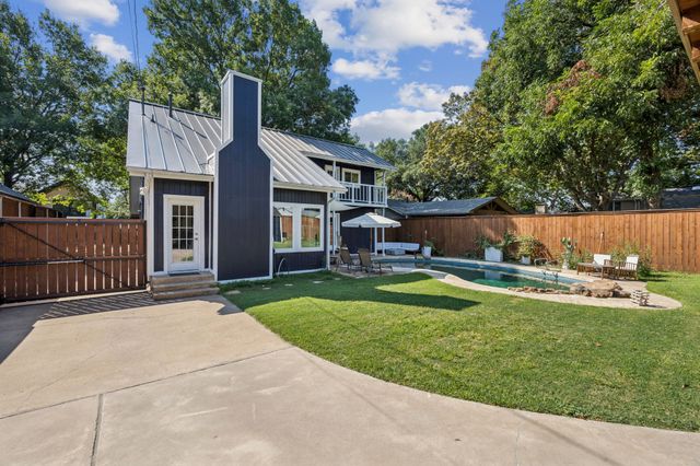 9427 Hobart Street, Dallas, TX 75218