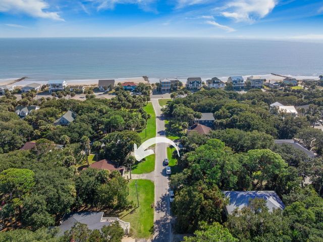 607 Portia Street, Edisto Island, SC 29438