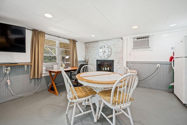 607 Portia Street, Edisto Island, SC 29438