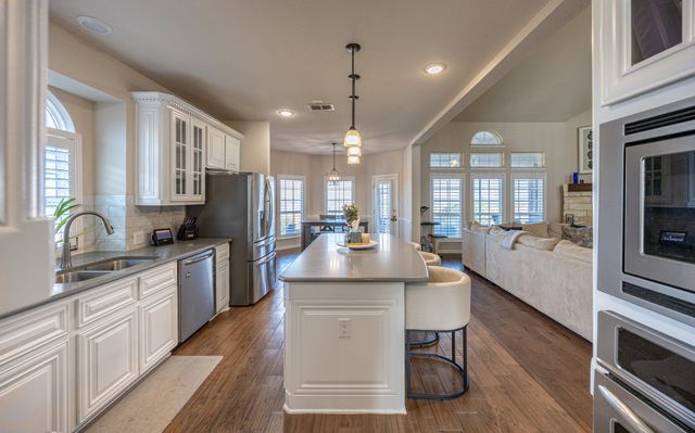 8520 Pinewood Drive, Fort Worth, TX 76123