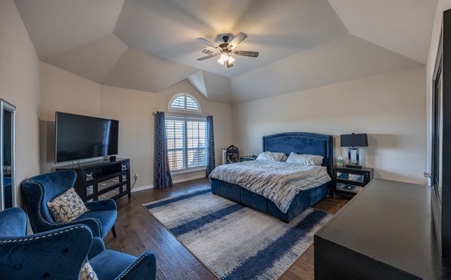 8520 Pinewood Drive, Fort Worth, TX 76123