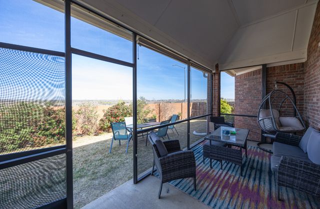 8520 Pinewood Drive, Fort Worth, TX 76123