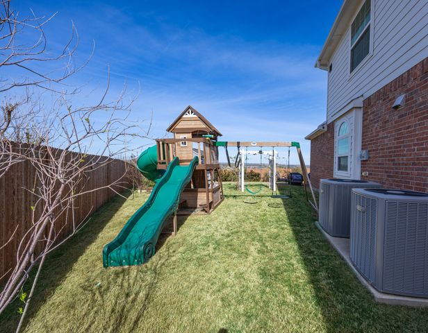 8520 Pinewood Drive, Fort Worth, TX 76123