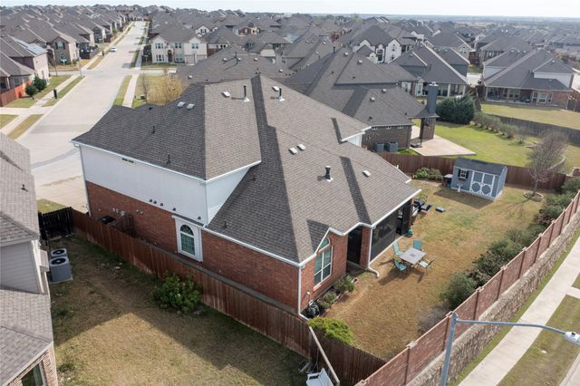 8520 Pinewood Drive, Fort Worth, TX 76123