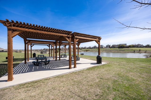 8520 Pinewood Drive, Fort Worth, TX 76123