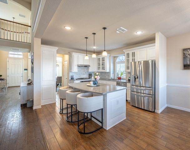 8520 Pinewood Drive, Fort Worth, TX 76123