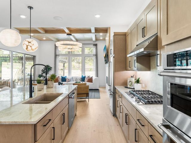 134 Hazy Hills LOOP, Dripping Springs, TX 78620