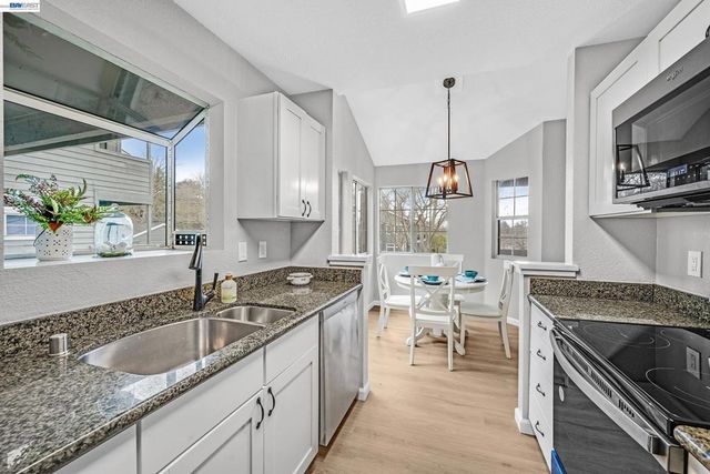 7815 7815 Canyon Meadow Cir H, Pleasanton, CA 94588