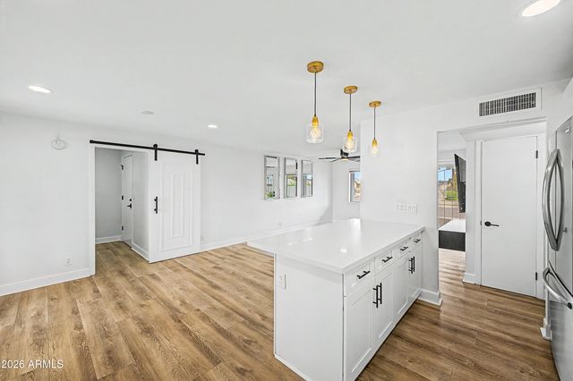4101 E CALAVAR Road, Phoenix, AZ 85032