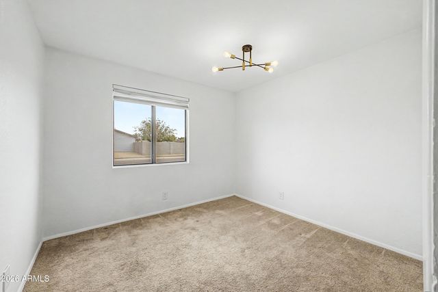 4101 E CALAVAR Road, Phoenix, AZ 85032