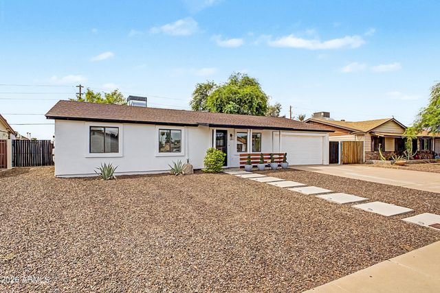 4101 E CALAVAR Road, Phoenix, AZ 85032