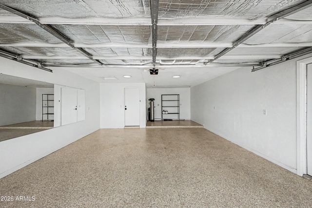 4101 E CALAVAR Road, Phoenix, AZ 85032