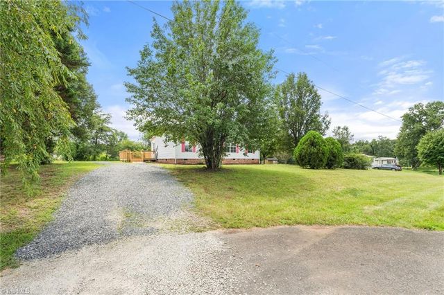 183 New Crosswinds Drive, Mount Airy, NC 27030