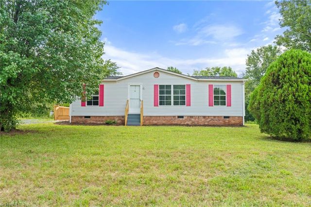 183 New Crosswinds Drive, Mount Airy, NC 27030