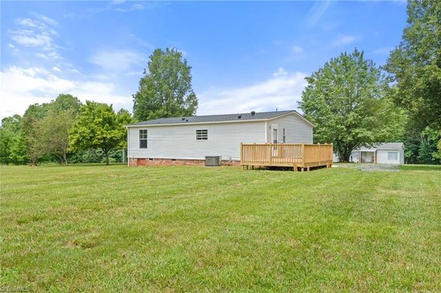 183 New Crosswinds Drive, Mount Airy, NC 27030