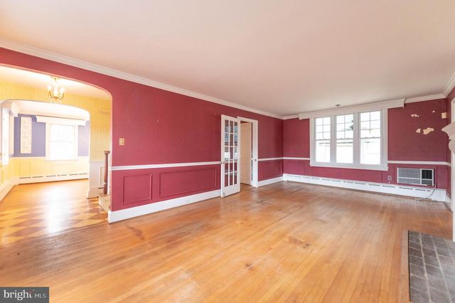 1014 LANSDALE AVE, Lansdale, PA 19446