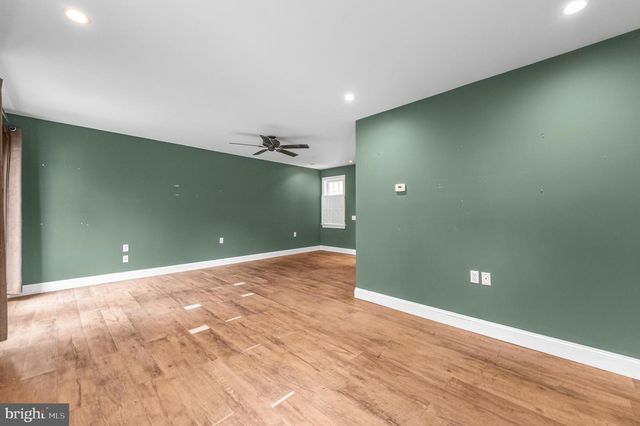 1014 LANSDALE AVE, Lansdale, PA 19446