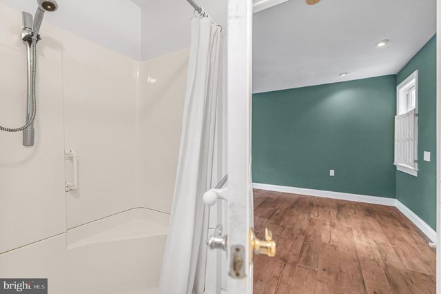 1014 LANSDALE AVE, Lansdale, PA 19446