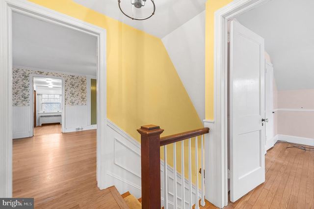 1014 LANSDALE AVE, Lansdale, PA 19446