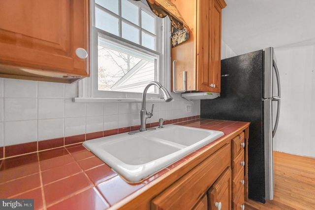 1014 LANSDALE AVE, Lansdale, PA 19446