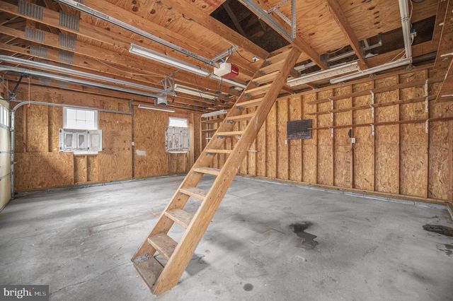 1014 LANSDALE AVE, Lansdale, PA 19446