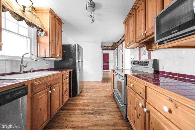 1014 LANSDALE AVE, Lansdale, PA 19446