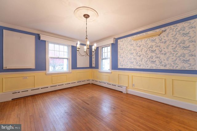 1014 LANSDALE AVE, Lansdale, PA 19446