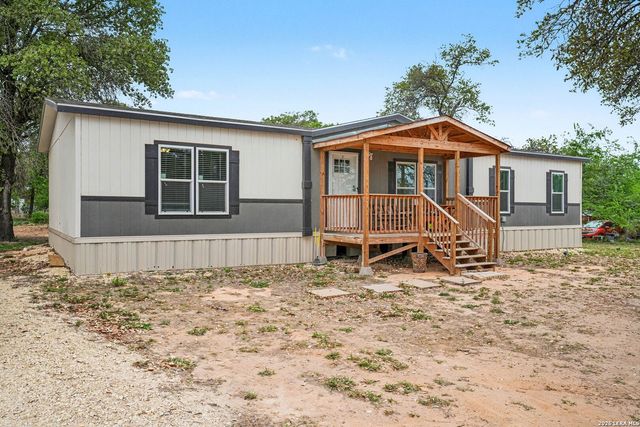 336 County Road 6846, Lytle, TX 78052