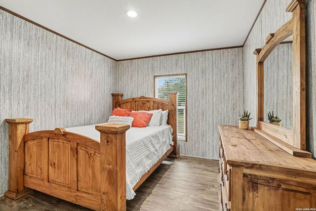 336 County Road 6846, Lytle, TX 78052