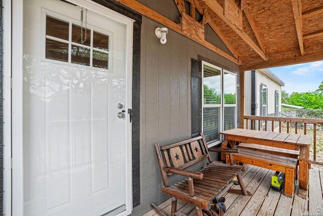 336 County Road 6846, Lytle, TX 78052