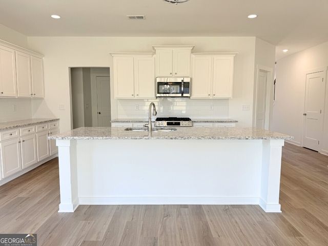 71 Cochin Drive, Statham, GA 30666