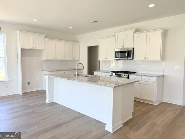 71 Cochin Drive, Statham, GA 30666