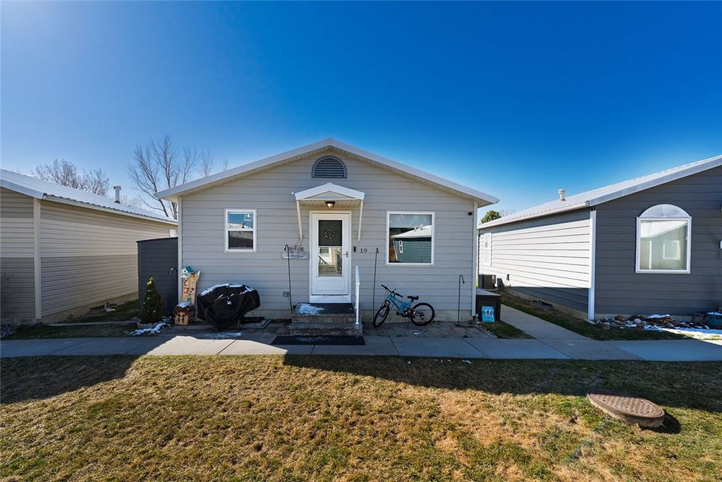 3390 Canyon DRIVE C19, Billings, MT 59102