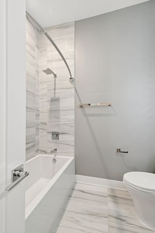 1723 W North Avenue 1, Chicago, IL 60622