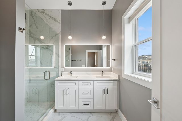 1723 W North Avenue 1, Chicago, IL 60622
