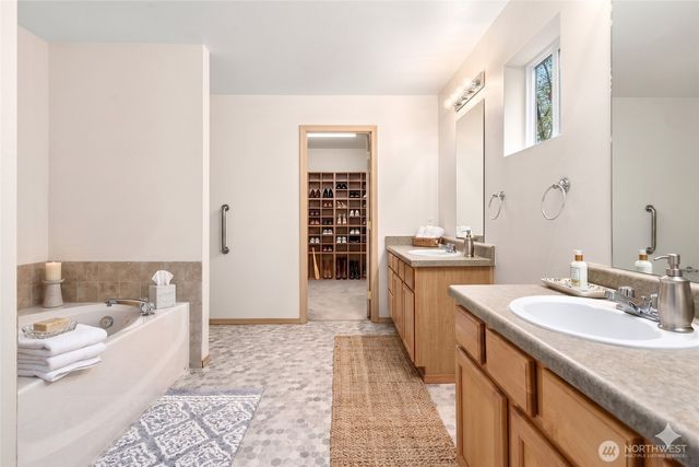 7713 85th Avenue NE, Marysville, WA 98270