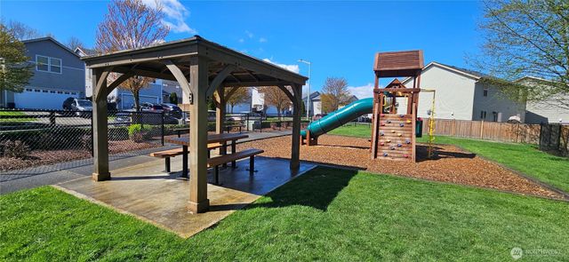 7713 85th Avenue NE, Marysville, WA 98270