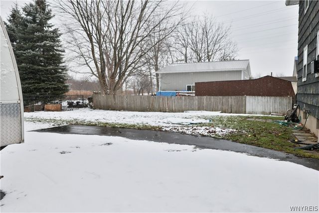 41 Aurora Avenue, West Seneca, NY 14224
