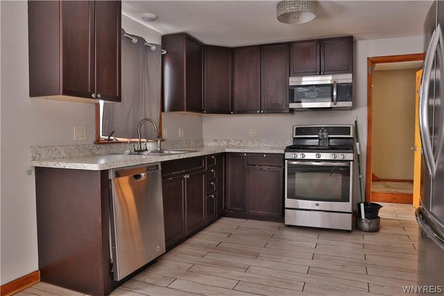 41 Aurora Avenue, West Seneca, NY 14224