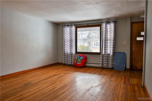 41 Aurora Avenue, West Seneca, NY 14224