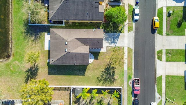 5441 Silver Thistle Lane, St. Cloud, FL 34772