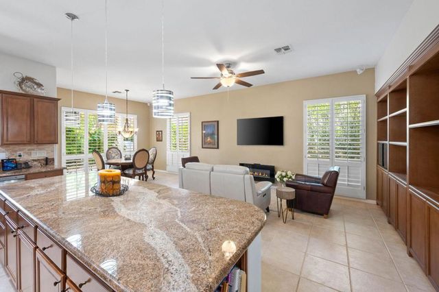 78467 Sterling Lane, Palm Desert, CA 92211