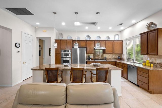 78467 Sterling Lane, Palm Desert, CA 92211