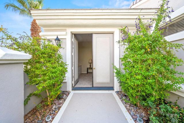 78467 Sterling Lane, Palm Desert, CA 92211
