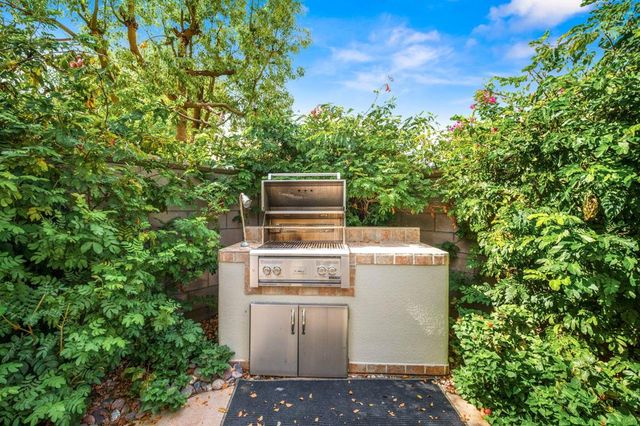 78467 Sterling Lane, Palm Desert, CA 92211