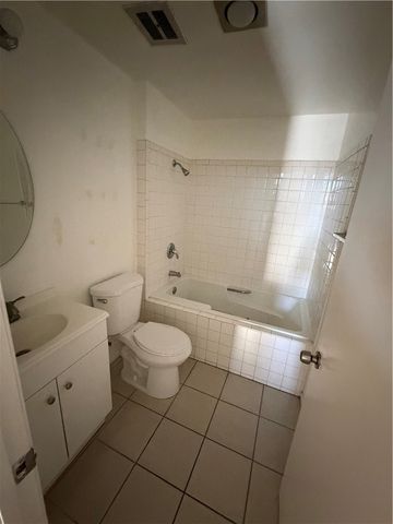 7033 Stewart And Gray, Downey, CA 90241