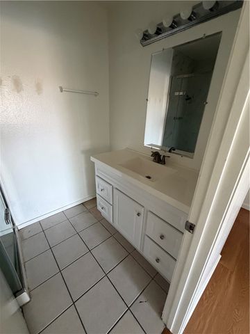 7033 Stewart And Gray, Downey, CA 90241